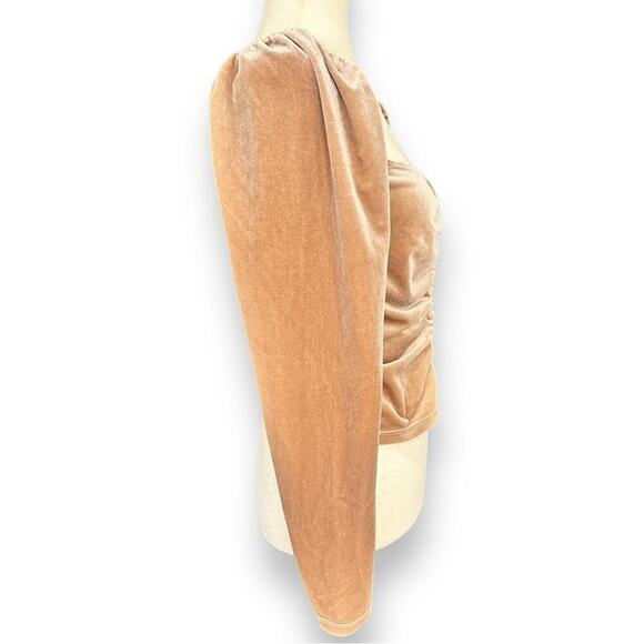 ASTR the label - Vanya Velvet Top in Blush Nude NWOT - Picture 13 of 13